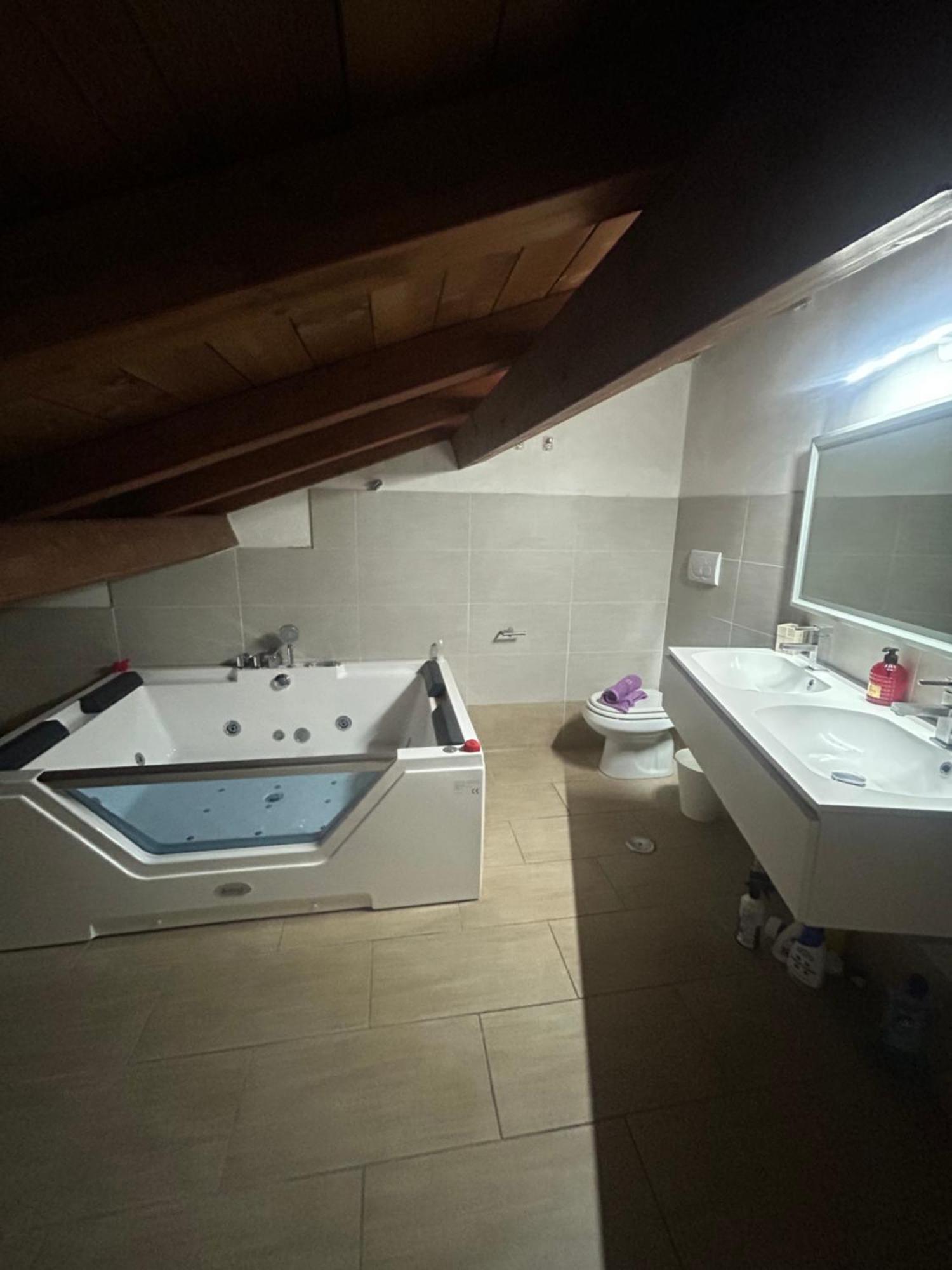 Hotel Ale E Nau Rzym Zewnętrze zdjęcie